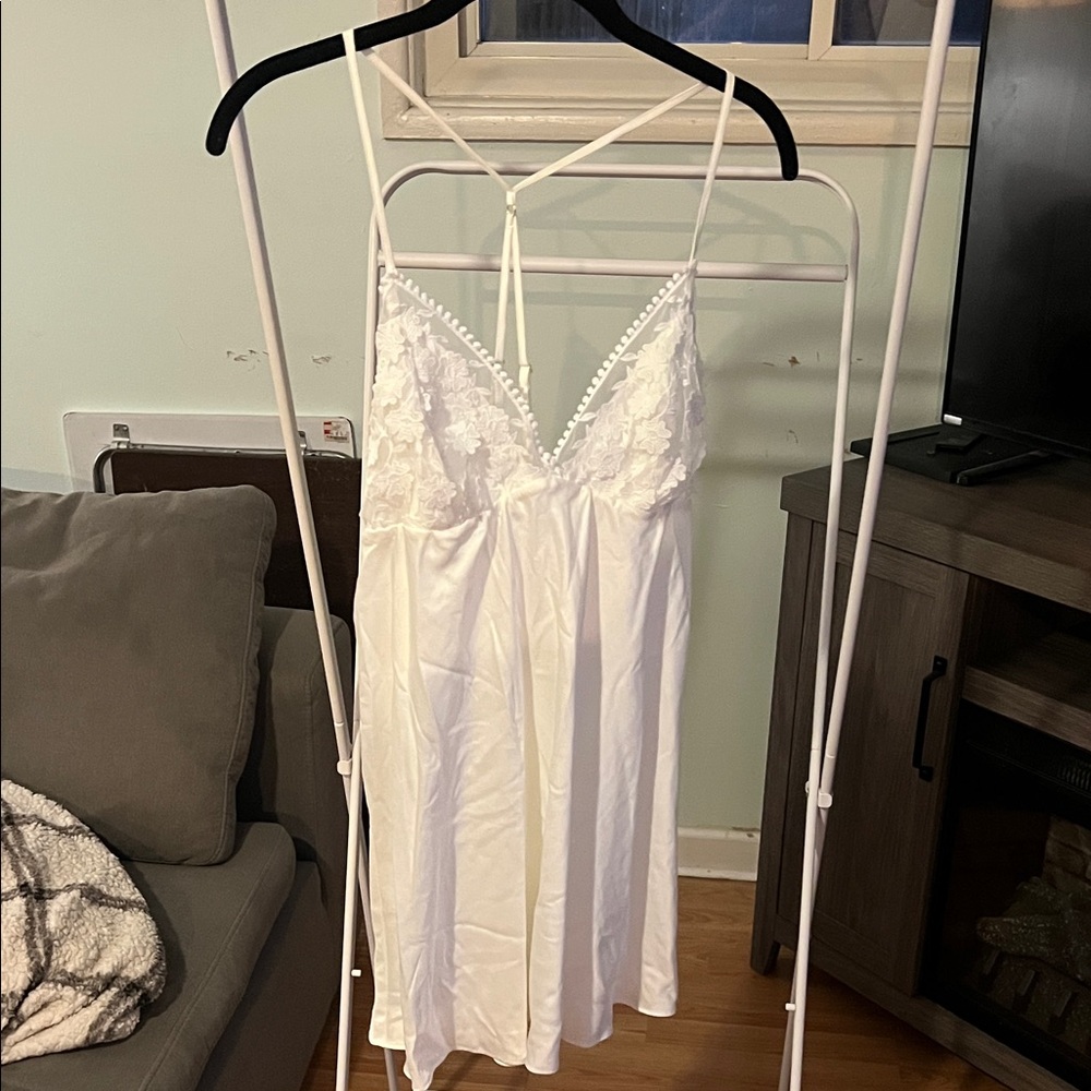 Flora Nikrooz White Lace Chemise